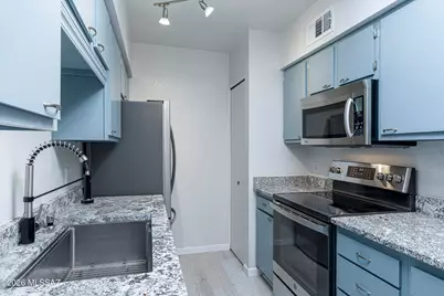 9420 E Speedway Boulevard #24, Tucson, AZ 85710 - Photo 11