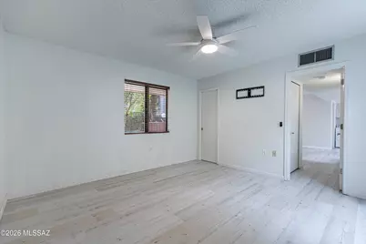 9420 E Speedway Boulevard #24, Tucson, AZ 85710 - Photo 15