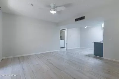 9420 E Speedway Boulevard #24, Tucson, AZ 85710 - Photo 7