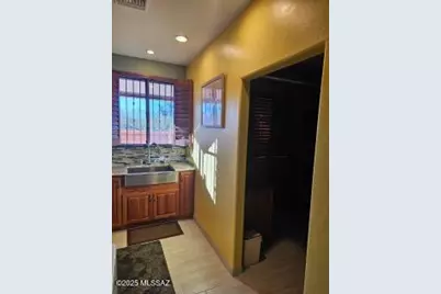 7040 N Montecatina Drive, Tucson, AZ 85704 - Photo 11