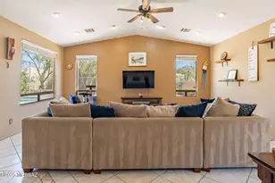 11372 N Twin Spur Ct, Oro Valley, AZ 85737 - Photo 15