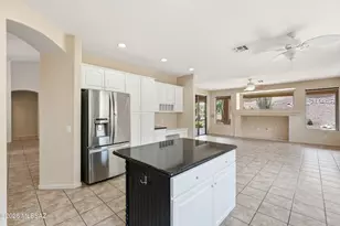 38994 S Windwood Dr, Saddlebrooke, AZ 85739 - Photo 13