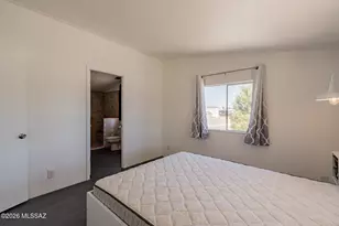 2424 S Cottonwood Ln, Tucson, AZ 85713 - Photo 15