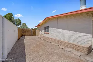 9327 E Hermosa Hills Dr, Tucson, AZ 85710 - Photo 35