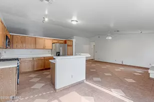 7983 S Teaberry Ave, Tucson, AZ 85747 - Photo 11