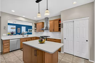 10810 E Orchid Cactus Lane, Tucson, AZ 85747 - Photo 7