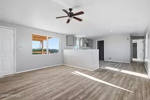 10625 S Cherokee Ln, Tucson, AZ 85736 - Photo 5