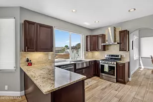 12885 N Pioneer Way, Tucson, AZ 85755 - Photo 7