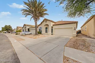 10007 E Via Del Fandango, Tucson, AZ 85747 - Photo 3