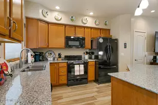 2446 E Blue Diamond Dr, Tucson, AZ 85718 - Photo 3