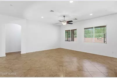 12527 N Paseo Penuela, Marana, AZ 85658 - Photo 9