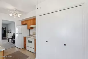 1376 S Desert Meadows Cir, Green Valley, AZ 85614 - Photo 13