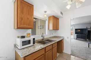 1376 S Desert Meadows Cir, Green Valley, AZ 85614 - Photo 13