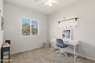 125 E Calle Vivaz, Green Valley, AZ 85614 - Photo 5