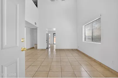 1875 E Calle Grandiosa, Tucson, AZ 85706 - Photo 3