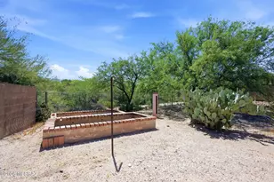 1721 S Kevin Dr, Tucson, AZ 85748 - Photo 39