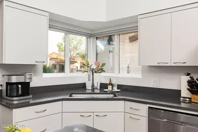 1931 E Campbell Terrace, Tucson, AZ 85718 - Photo 11