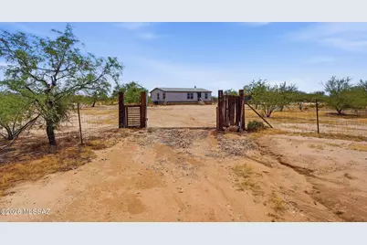 8690 S Marstellar Road, Tucson, AZ 85736 - Photo 1