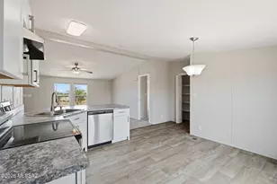 8690 S Marstellar Rd, Tucson, AZ 85736 - Photo 21