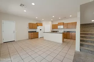 10912 E Midnight Moon Ln, Tucson, AZ 85747 - Photo 15