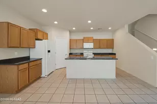 10912 E Midnight Moon Ln, Tucson, AZ 85747 - Photo 13