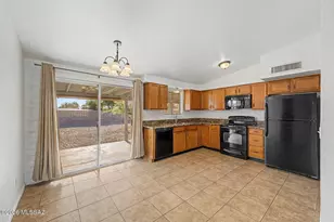 7441 N Patriot Dr, Tucson, AZ 85741 - Photo 19