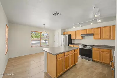 3439 N Scott Mine Lane, Tucson, AZ 85745 - Photo 11