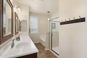 13001 Westminster Dr, Oro Valley, AZ 85755 - Photo 17