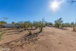 5951 N Chaparral Rd, Tucson, AZ 85743 - Photo 19
