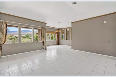 10142 N Bighorn Butte Drive, Tucson, AZ 85737 - Photo 7