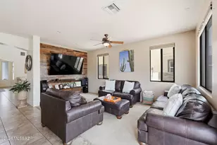 6273 W Scotch Pine Ln, Tucson, AZ 85743 - Photo 17