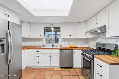 2720 N Columbus Boulevard, Tucson, AZ 85712 - Photo 11
