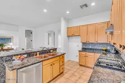 10758 E Mica Meadow Drive, Tucson, AZ 85748 - Photo 19