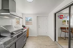 7652 E Logan Pl, Tucson, AZ 85730 - Photo 15