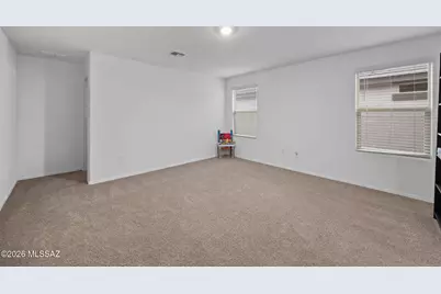 10419 W Guildford Lane, Marana, AZ 85653 - Photo 11