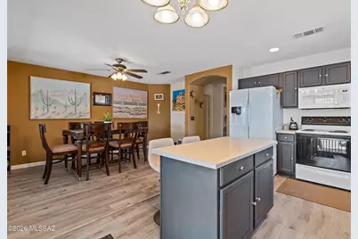 5111 S Lavender Fields Lane, Tucson, AZ 85746 - Photo 9