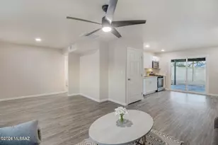 8202 E Kenyon Dr, Tucson, AZ 85710 - Photo 7