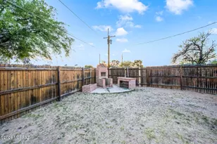 8202 E Kenyon Dr, Tucson, AZ 85710 - Photo 23