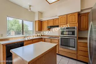 936 E Camino Diestro, Oro Valley, AZ 85704 - Photo 19