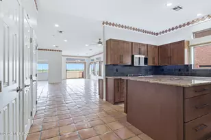 2327 S Cliff Dr, Green Valley, AZ 85614 - Photo 11