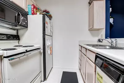 7666 E 22nd Street #APT 46, Tucson, AZ 85710 - Photo 13