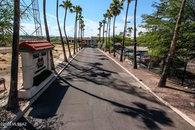 7666 E 22nd Street #APT 46, Tucson, AZ 85710 - Photo 17