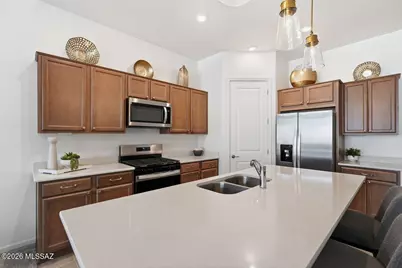 7504 W Janusia Lane, Marana, AZ 85658 - Photo 9