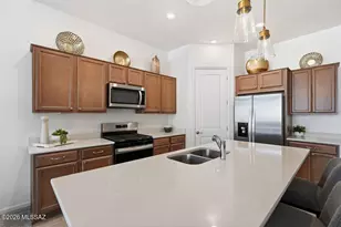 7504 W Janusia Ln, Marana, AZ 85658 - Photo 9