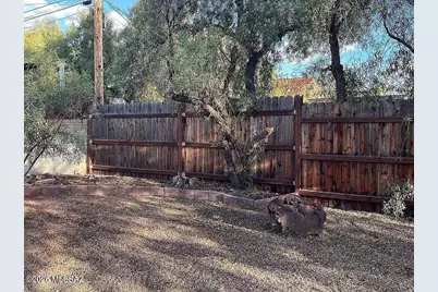 2238 E 9th Street, Tucson, AZ 85719 - Photo 9
