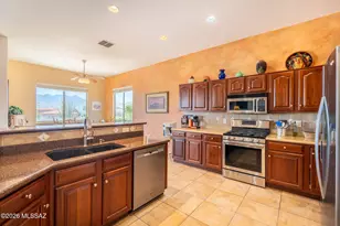 1805 W VÃ­a Del Recodo, Green Valley, AZ 85622 - Photo 13