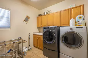 1805 W VÃ­a Del Recodo, Green Valley, AZ 85622 - Photo 33