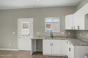 5639 S Masterson Ave, Tucson, AZ 85706 - Photo 11