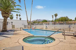 660 E River Rd, Tucson, AZ 85718 - Photo 39