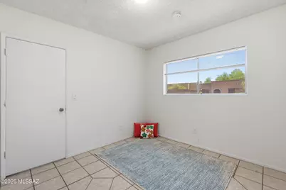 2852 W Sheryl Drive, Tucson, AZ 85713 - Photo 11
